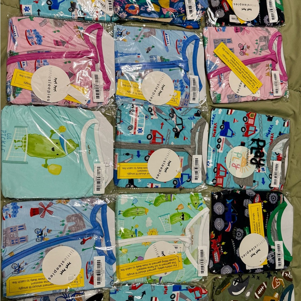 Little Sleepies 18/24 Bundle. Comment any questions - Picture 11 of 14